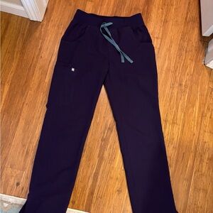 FIGS Technical Collection Scrub Top in Deep Purple